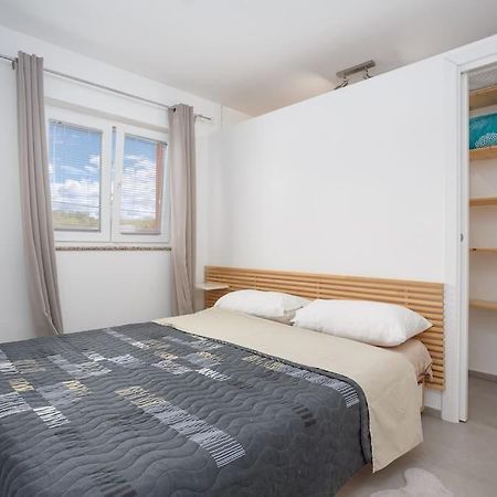 Family Village Apartment Vrh  ภายนอก รูปภาพ